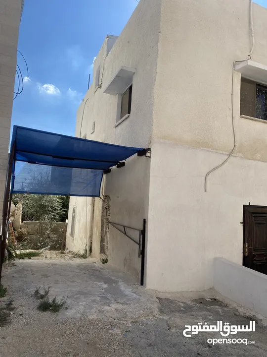 بيت مستقل قديم