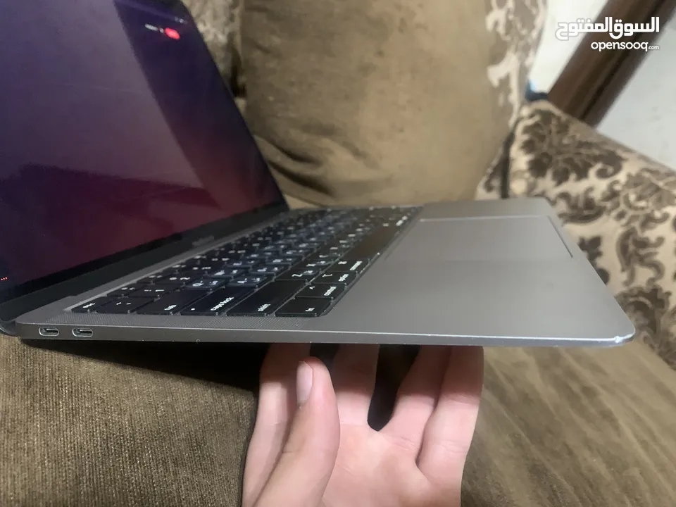 Macbook air 2020 core i3