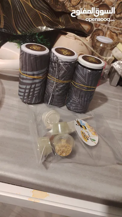 عسل حر 100/100 جودة عالية لا تقاوم وغذاء لذيذ