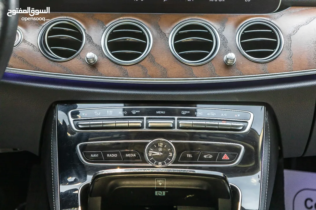 مرسيدس بنز E300 موديل 2019 لون فضي فل اوبشن بحالة ممتازة وقابلة للتصدير الى السعودية