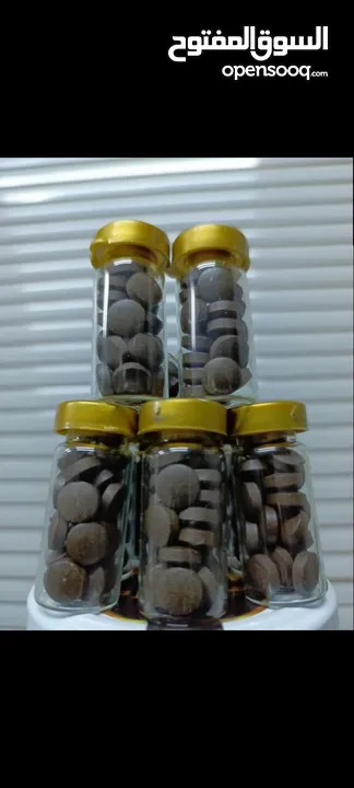عسل طبيعي 100%  العسل الطبيعي الفاخر الابيض القرغيزي والأسود والأحمر وغذاء الملكات