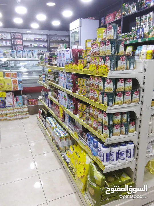 مطلوب شريك لمحل عروض دائمة