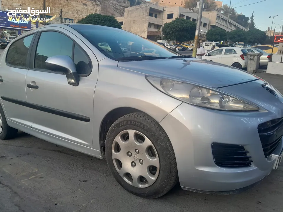 بيجو 2011 للبيع
