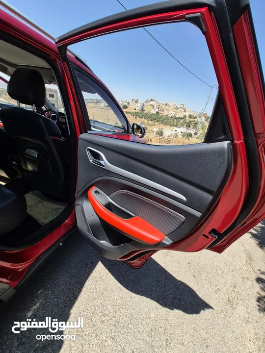 سيارة MG zs trophy مميزة جدآ بحالة الوكالة للبيع  استعمال سيدة  تيربو بنزين  صيانة دائمة بوكالة MG