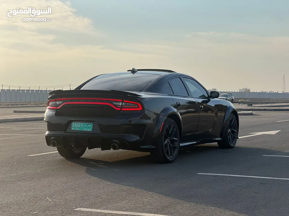 تشارجر 2021 V6 SXT فول مواصفات فتحه،نقاط عمياء،الشاشه الكبيره ممشاه 66 الف مسرفس،ايطارات جديده