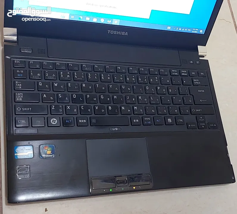 TOSHIBA R731