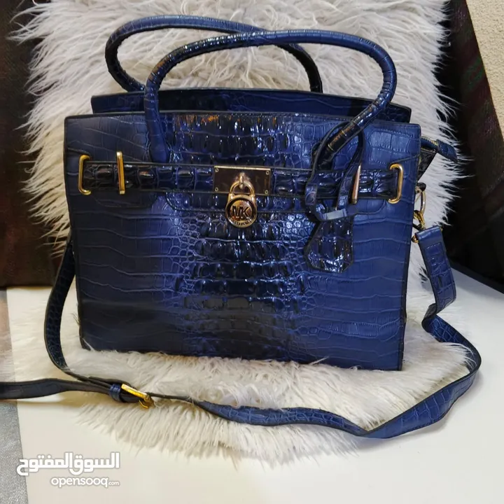 حقائب نسائيه جلد نوعيه تقيله وممتازه