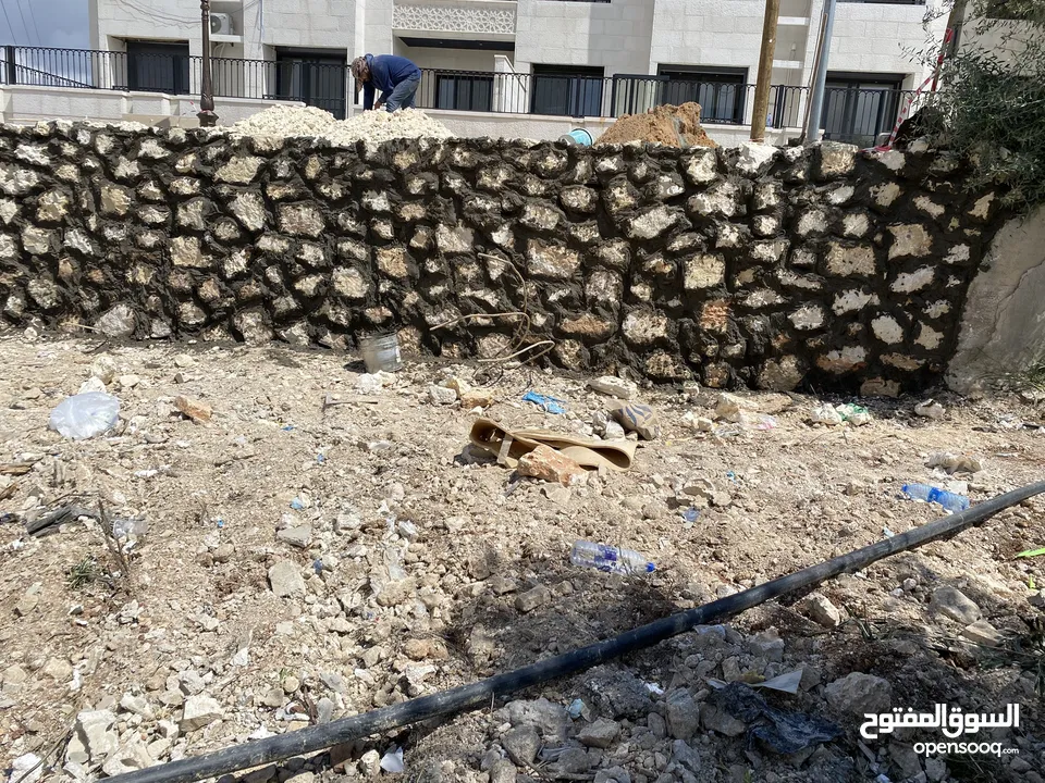 سناسل حجريه تشيك مزارع بيوت ريفيه وأثريه شلالات نوافير تلبيس شحف جرافه جك همر حفاره قناطر أقواس اثري