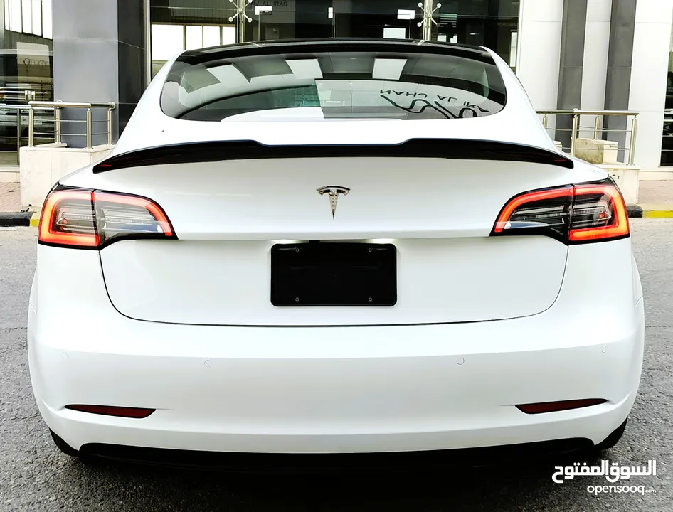 تيسلا 2022 model 3 فحص كامل 4 جـــيـــد بدون ملاحظات بودي (كرت ابيض) بحالة الوكالة بسعر لقطة ومحرووق