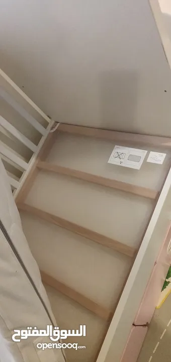 سرير اطفال مع مرتبة من IKEA