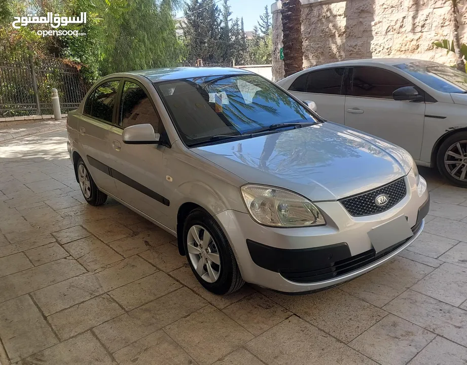 كيا ريو موديل 2009 بنزين اتوماتيك
