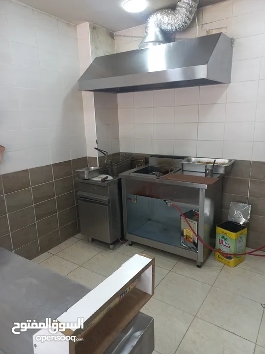 مطعم حمص فلافل