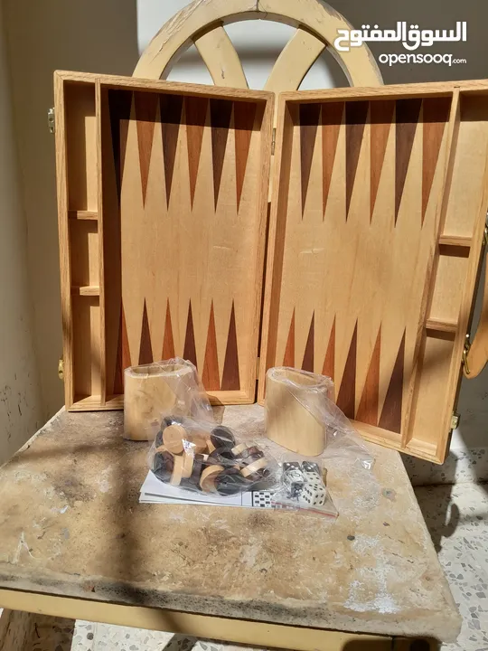 طاولة زهر +ساعةمنبه