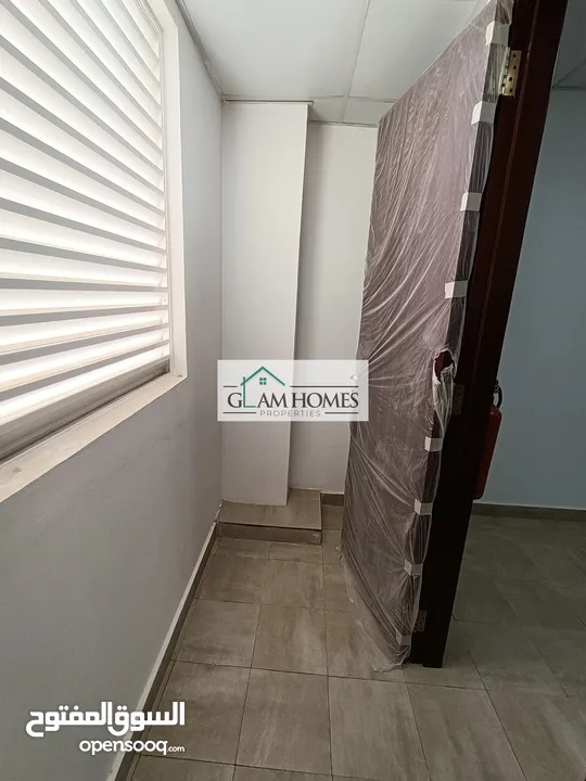 Cozy and spacious 2 bedroom apartment in Qurum Ref: 345S