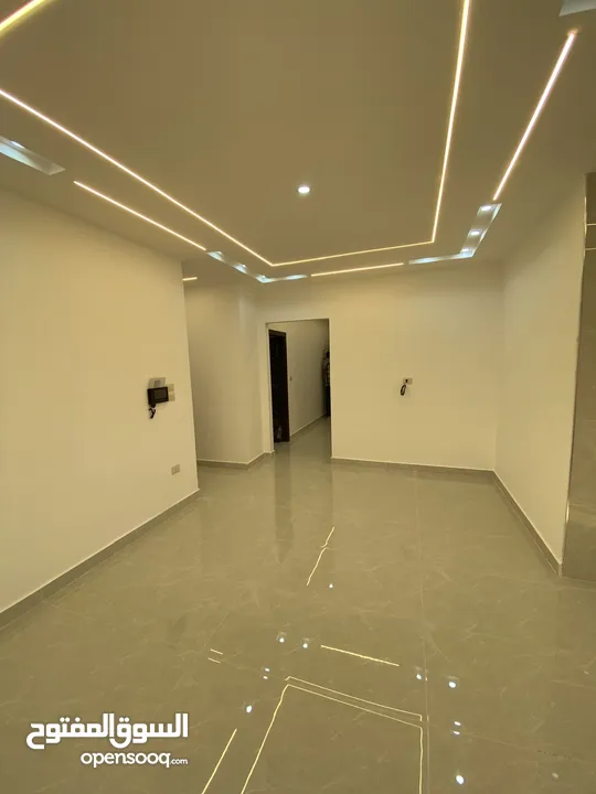 شقق فاخرة 142 متر بأجمل مناطق شفا بدران الكوم تشطيب مميز واسعار مناسبة طابق اول وطابق ثاني