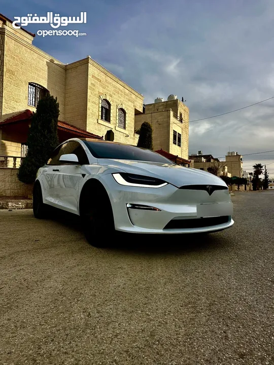 Tesla x 2022 long range  شلك البليد