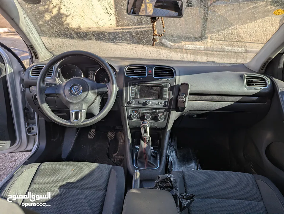 سيارة جولف 2011 جير عادي للبيع كاش فقطططط