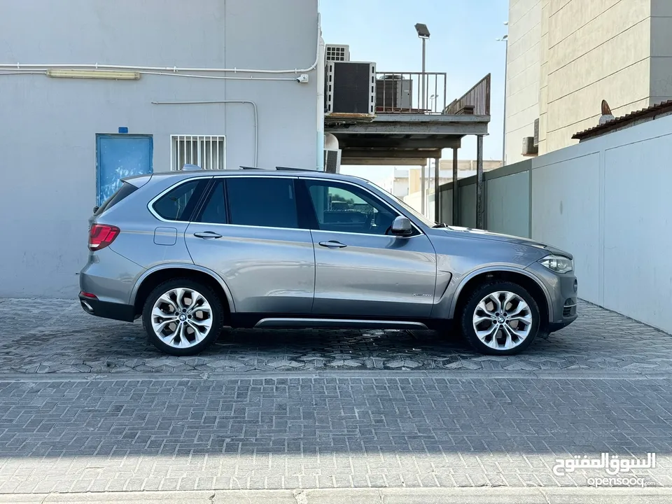 BMW X5 / 2014 (Grey)