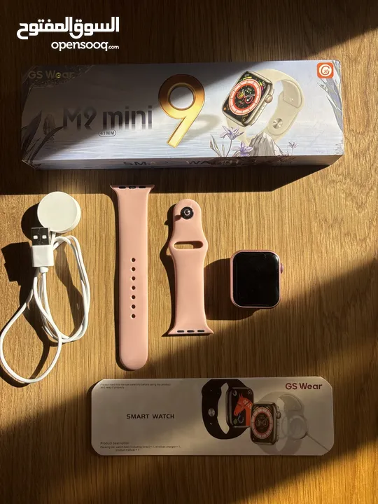 GS Wear Smartwatch – Pink Edition wear to impress