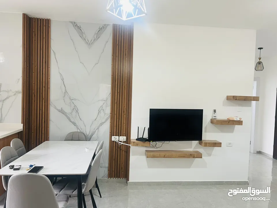 شقة للإيجار مفروشة عفش جديد جديدة لم تسكن من قبل مميزة في منطقة هادئة  عمارة محمد ربحي الحجة