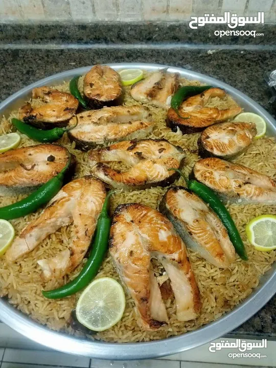 شيف طباخ شرقي وغربي وسلطات ابحث عن عمل خبره في الاكل العربي والسلطات خبره في الفندق
