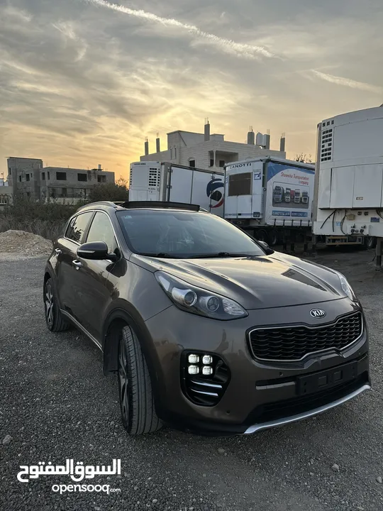 جيب كيا سبورتج 2018 4*4 وماتور 2000 ديزل وبنوراما فل سعرر حررق