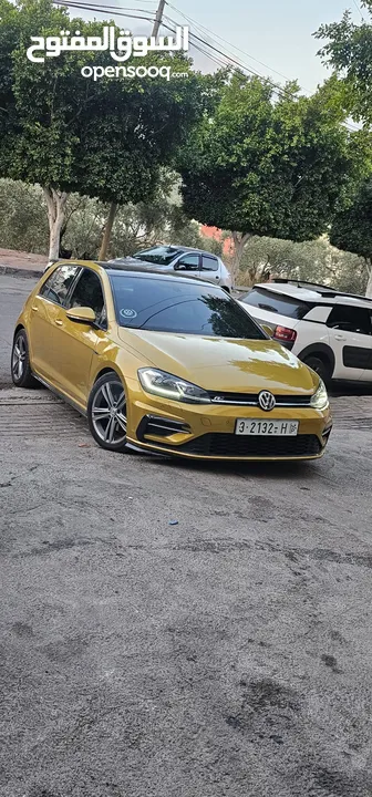 جولف ار لاين  R-line 2018