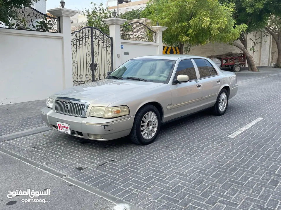 2011 model Mercury Grand Marquis