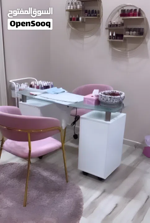 صالون تجميل نسائي فاخر بمساحة واسعة في منطقة مواطنين مجهز بجميع الادوات و المعدات في الجرف عجمان