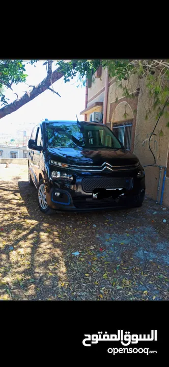 ستروين برلنجو الكهربائية فل  300 كيلو بالشحنه  تكلفة فل الشحنه 30 شيقل  مع شاحن بيتي وشاحن متنقل