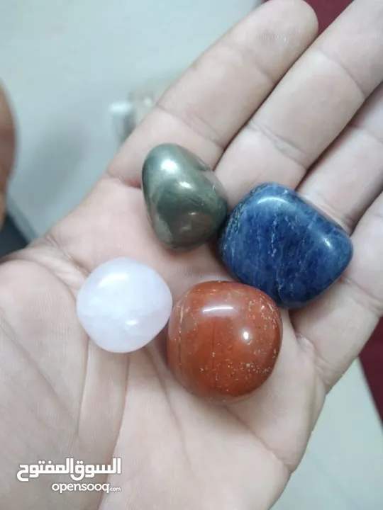 احجار كريمه وخواتم واكسسوارات للبيع