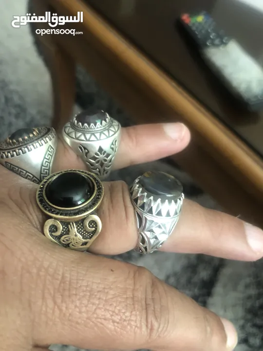 خواتم فضه 925 عدد 4 للبيع قياس 20 22و21 بسعر مغررررري