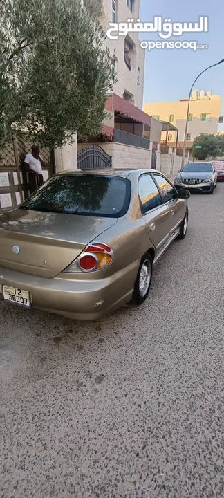 كيا اسبكترا اللبيع 2002
