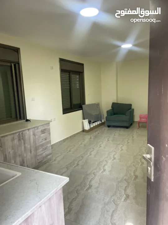 شقة غير مفروشة للايجار في الطيرة شارع الكرمل