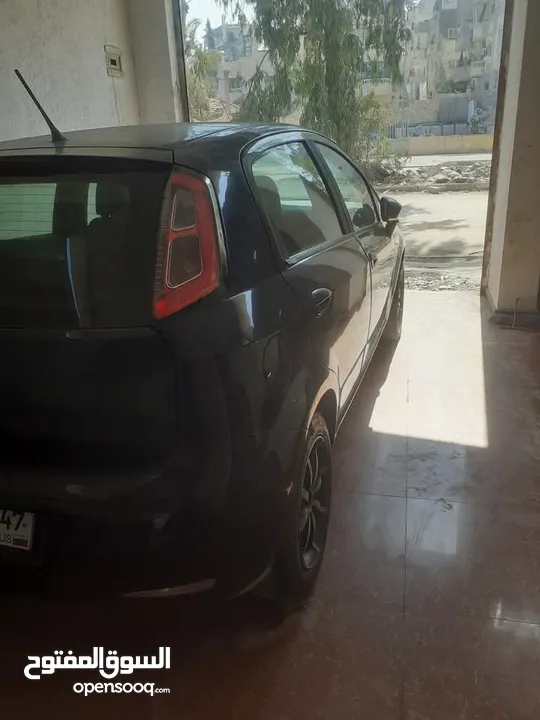 سيارة للبيع