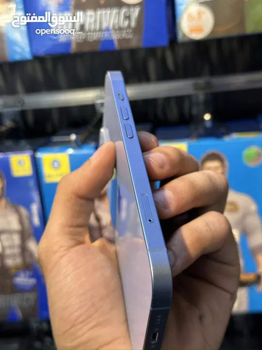 Iphone 14 مستعمل بحالة الوكالة مو مفتوح او مغير اي قطعة مساحة 128GB بسعر حرقق