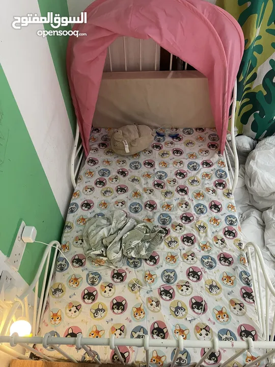 Ikea cribs and beds