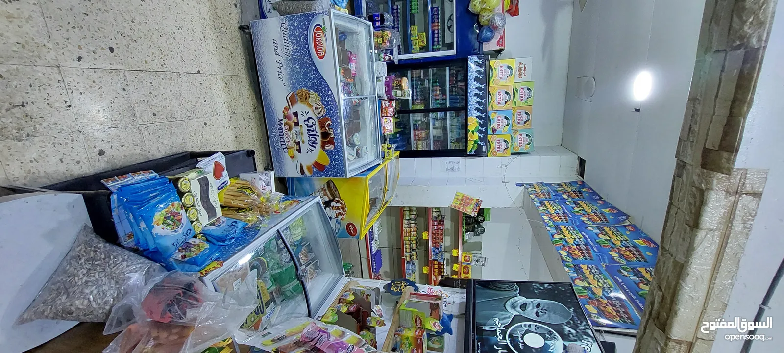 سوبر ماركت للبيع شمال فندق الجود