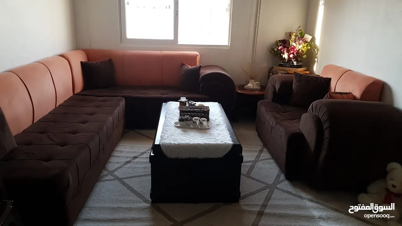 اثات منزل مستعمل طربيزات مع كورنر