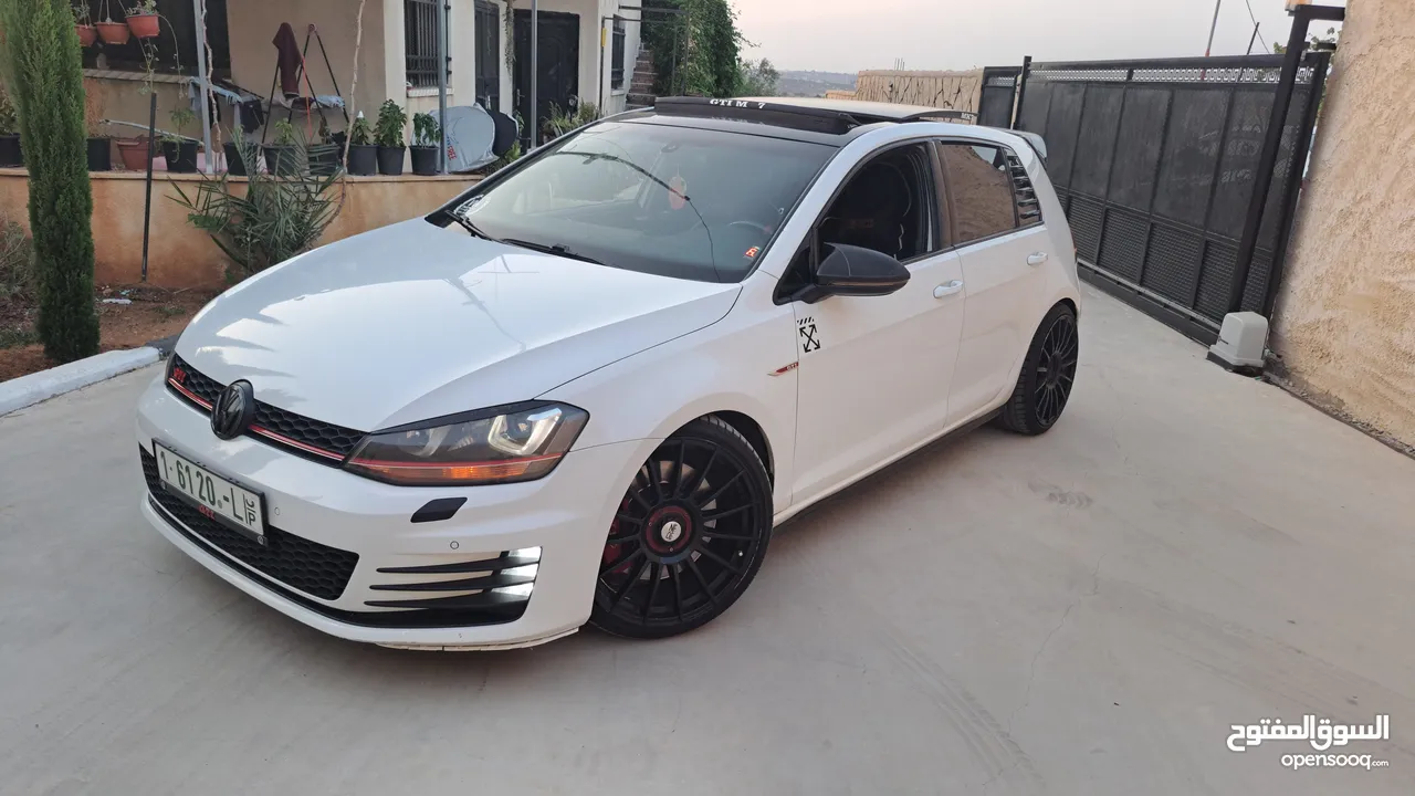 البيع كككاش فقط بسبب السفر جولف gti mk7 2015 fullllll الماني مش خليجي