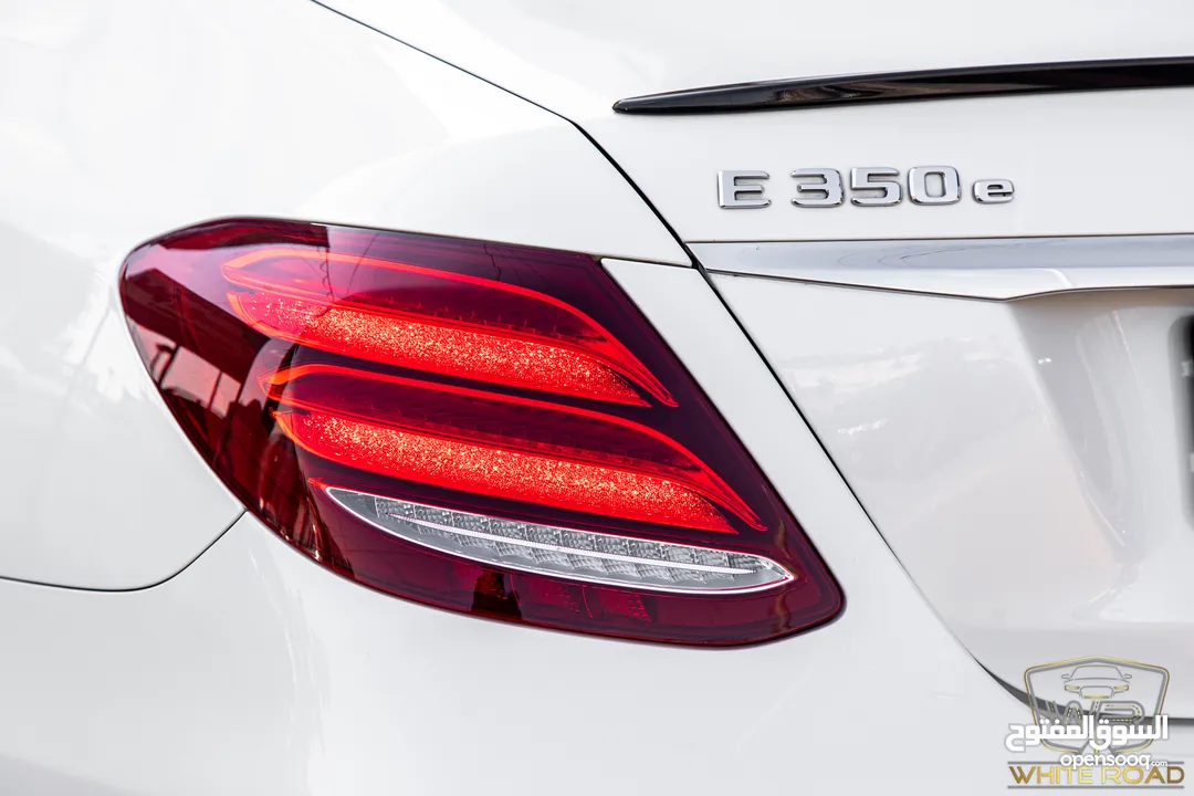 Mercedes E350e Plug in hybrid Amg kit Night Package 2018   السيارة وارد الشركة و قطعت مسافة 50,000