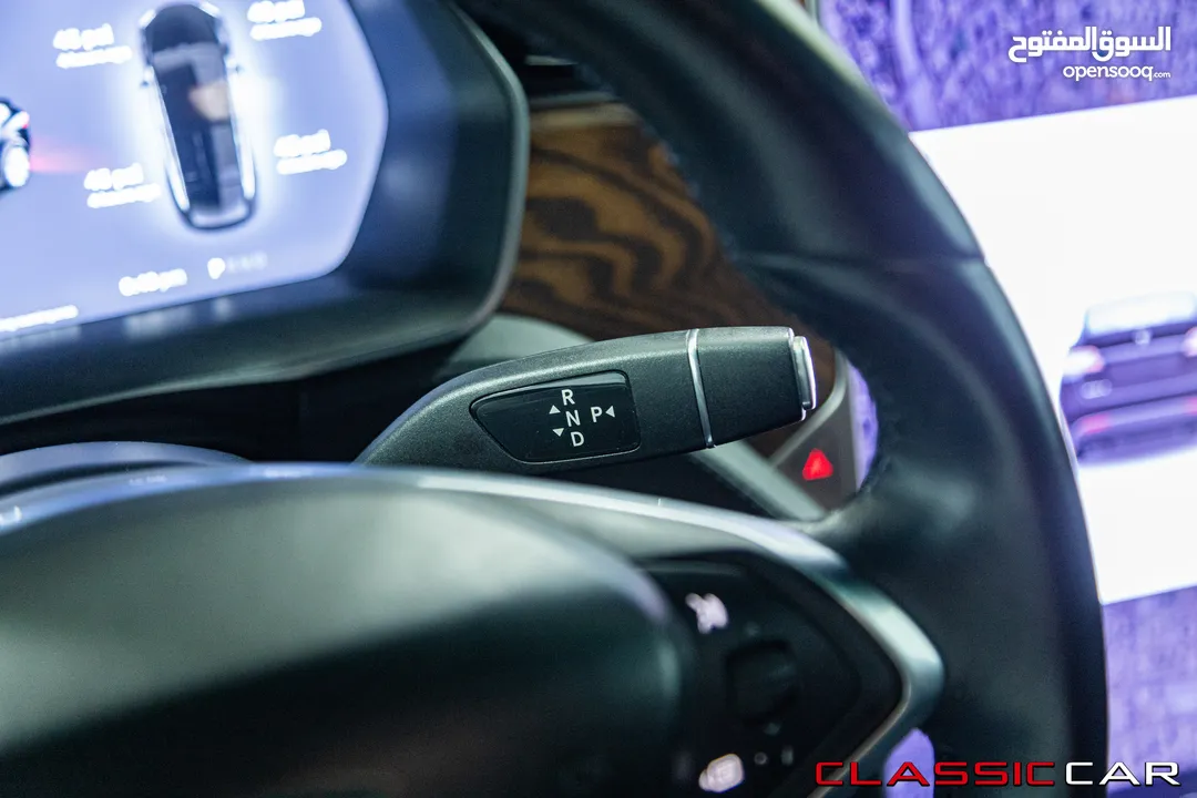 Tesla Model X Standard Range  2019   السيارة بحالة ممتازة جدا و قطعت مسافة 51,000 كيلو متر فقط