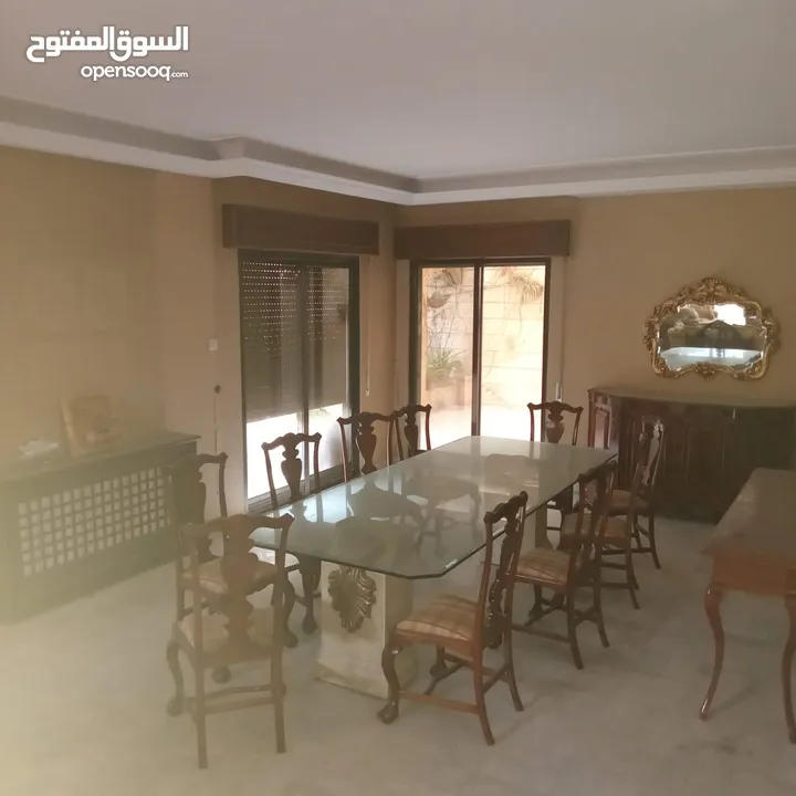 فيلا متلاصقة للبيع او للايجار في دير غبار - 14237