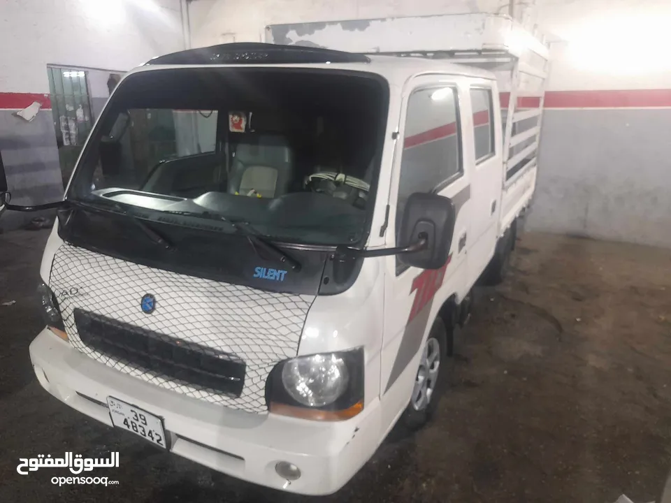 فرونتير 2002