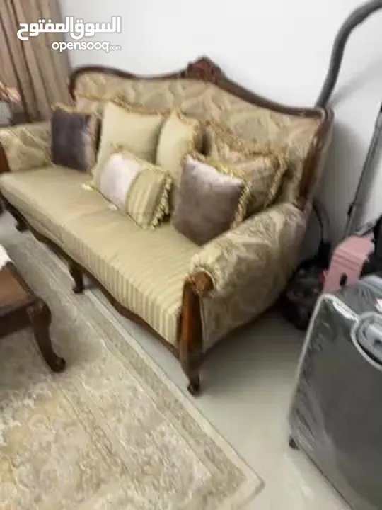 طقم جلوس كلاسيكي