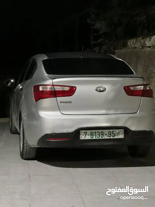 كيا برايد 2013اصل برايفت مطور 1400 بنزين السيارة منفوضة بالكامل ولا ناقصها برغي اقتصادية اوتوماتك