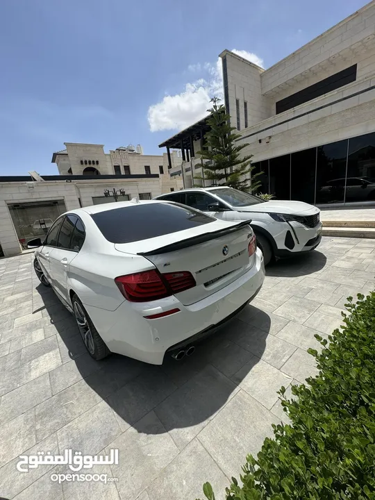 السلام عليكم يعطيكم العافية ديزل ماتور 2000 تون تيربو Bmw 520d للبيع سيارة فحص كلشي تمام التمام صححح