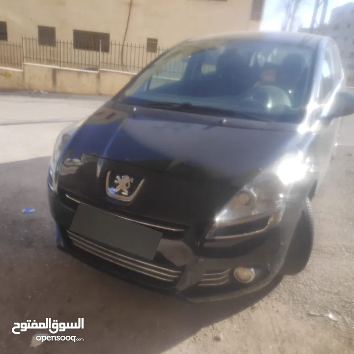 بيجو 5008 2011 يد اولى