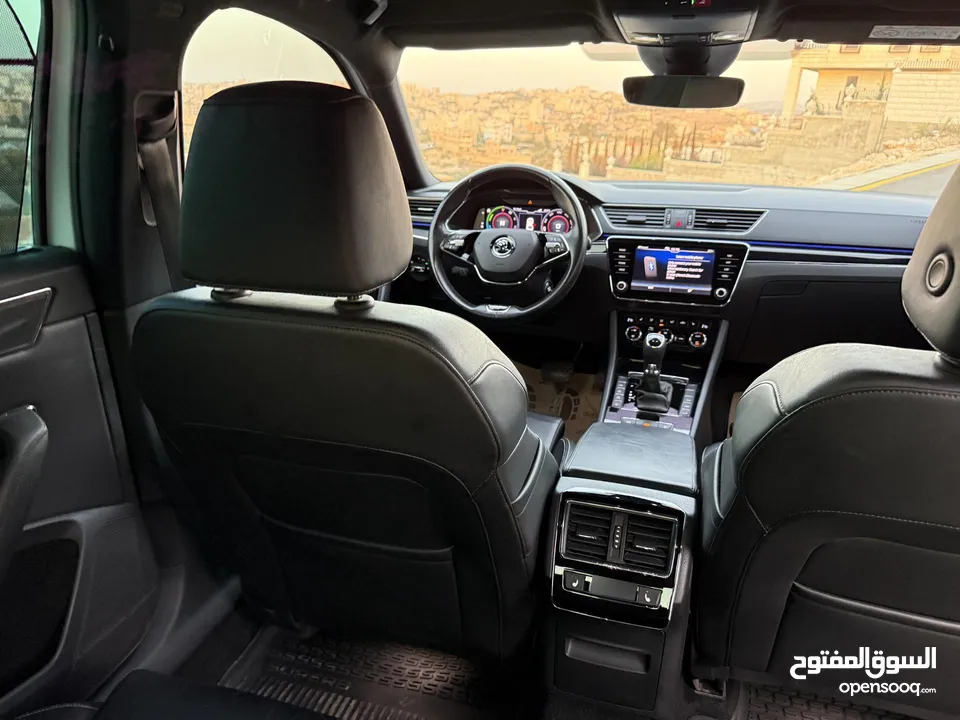 سكودا سوبير ب بلج ان هايبرد