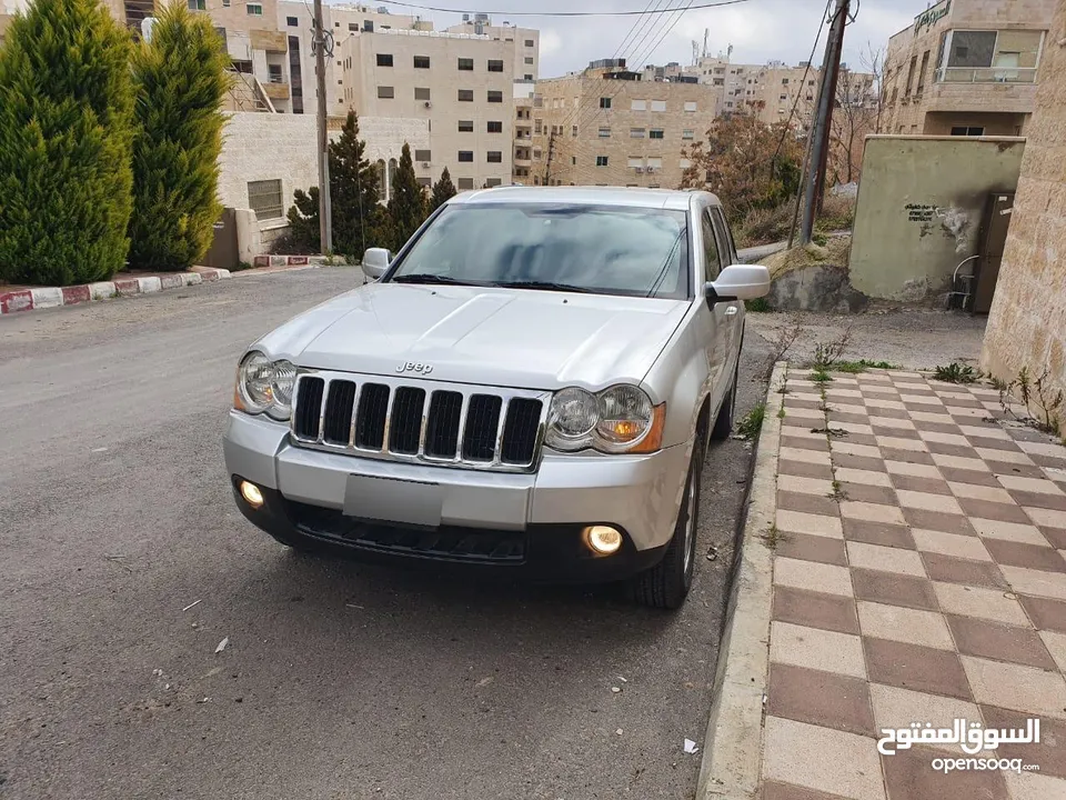 جيب شيروكي لاريدو موديل 2008